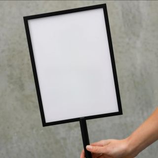 🆕 Novinka v nabídce! 🖤⚪️ Představujeme Informační stojan A4 – praktický, elegantní a všestranný doplněk, který najde své...